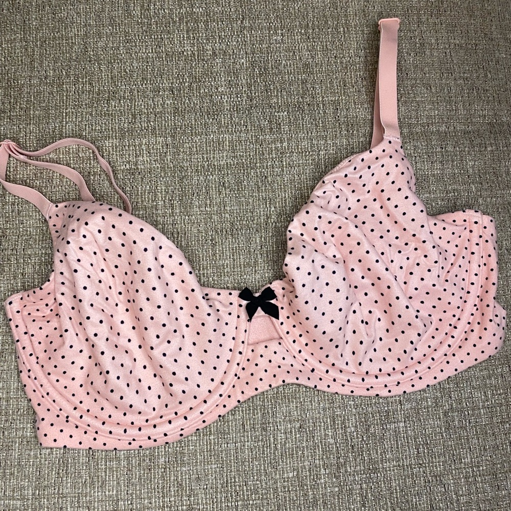 Gorgeous new without tags body by Victoria unlined Demi bra size 34DD